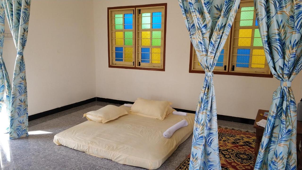 Lotus Garden Guest House Auroville Exterior foto